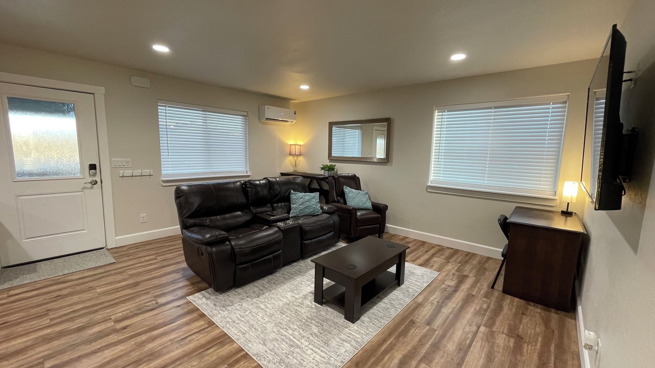 Photo of Livingroom in Twin Falls County