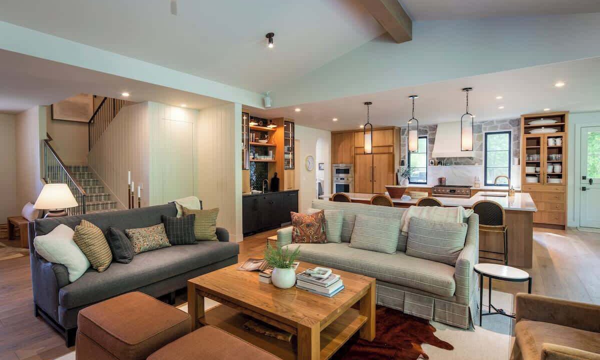 Photo of Livingroom in Warm Springs