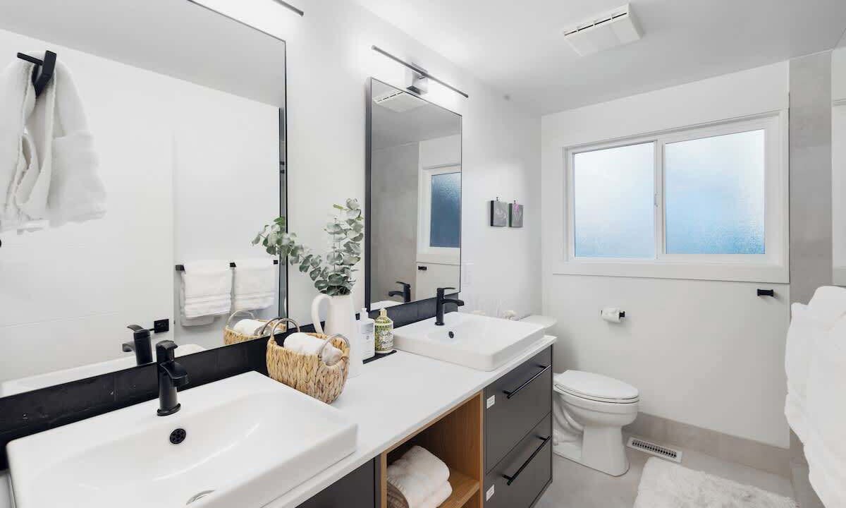 Photo of Bathroom in Bridle Trails