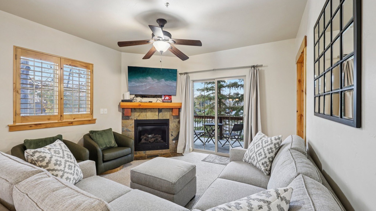 Photo of Livingroom in Bear Hollow Village