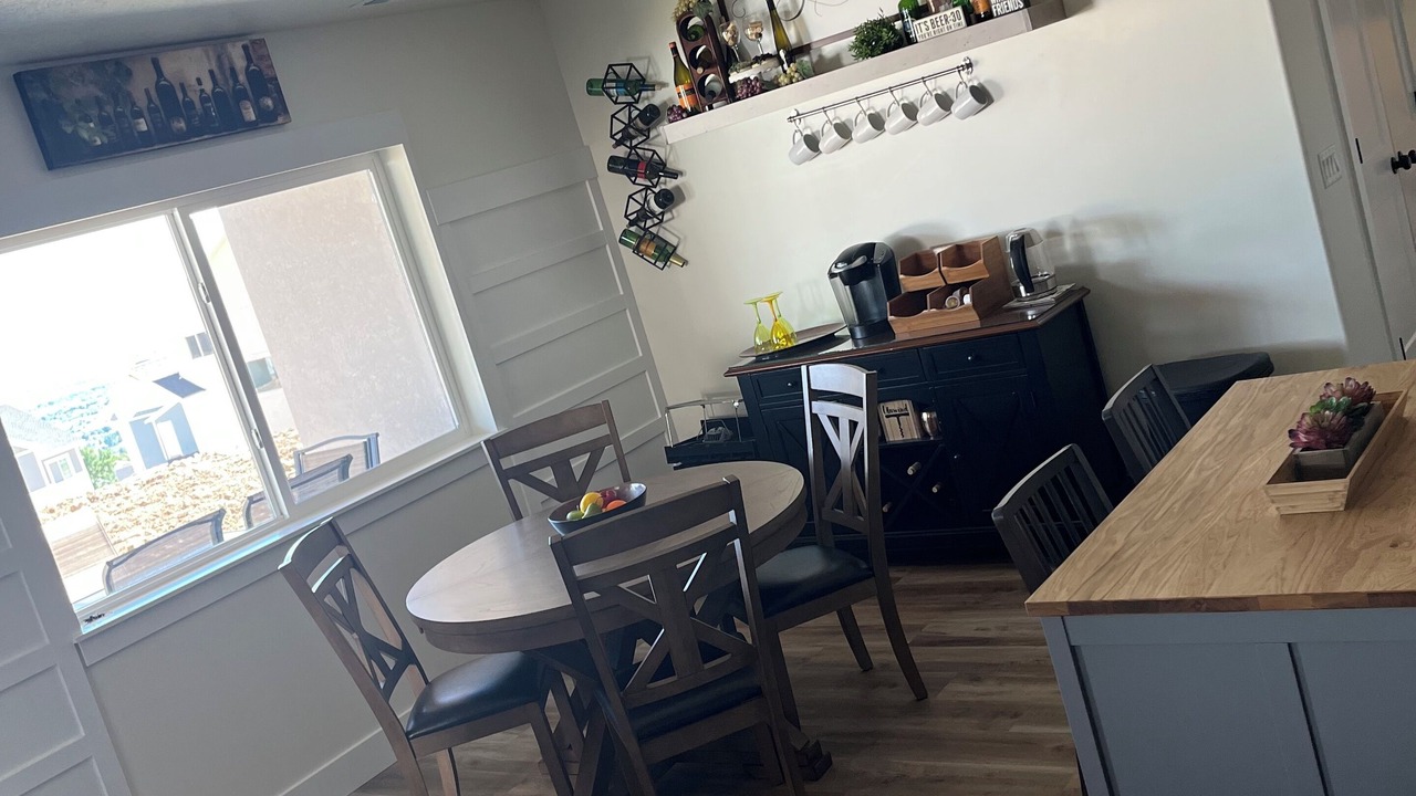 Photo of Livingroom in North Ogden