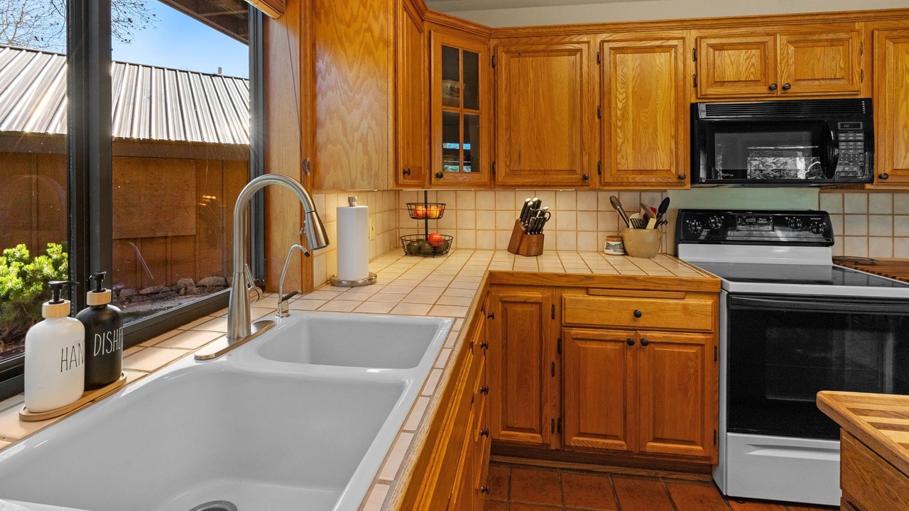 Photo of Kitchen in Lazy Acres