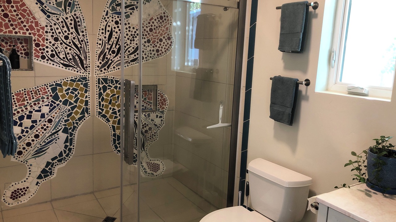 Photo of Bathroom in Sunset