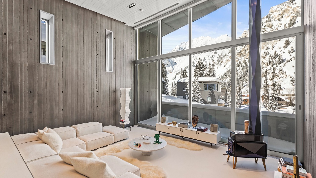 Photo of Livingroom in Salt Lake Mountain Resorts