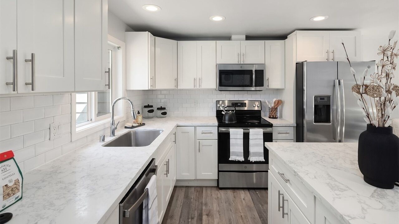 Photo of Kitchen in Shoreline