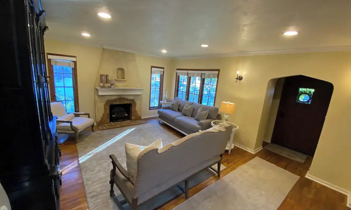 Photo of Livingroom in Bountiful