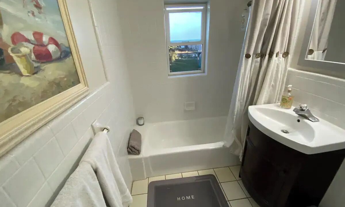 Photo of Bathroom in Bountiful
