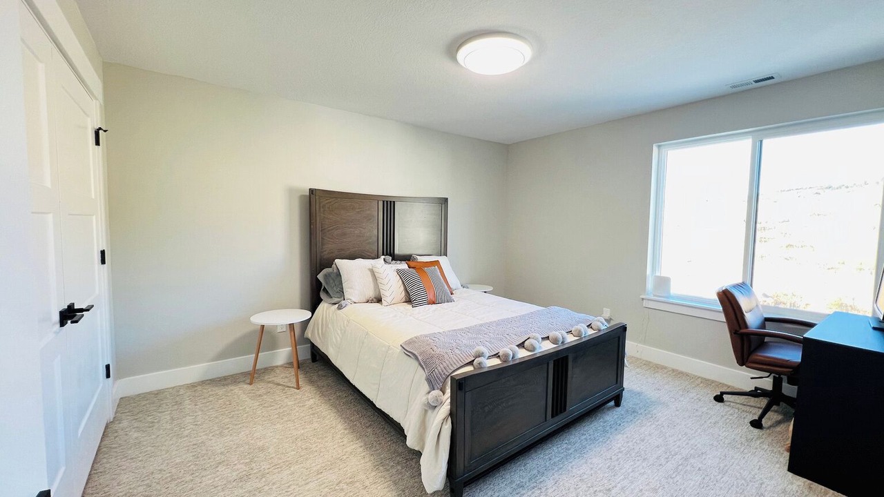 Photo of Bedroom in Sweetwater