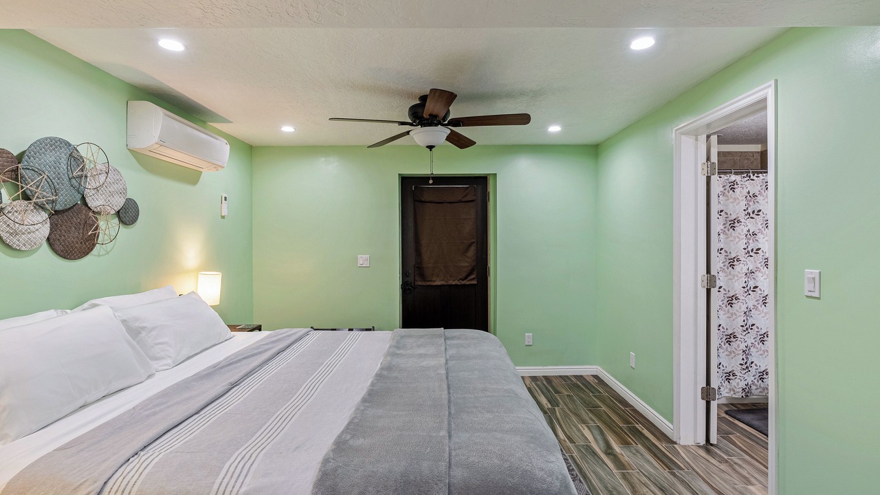 Photo of Bedroom in Layton