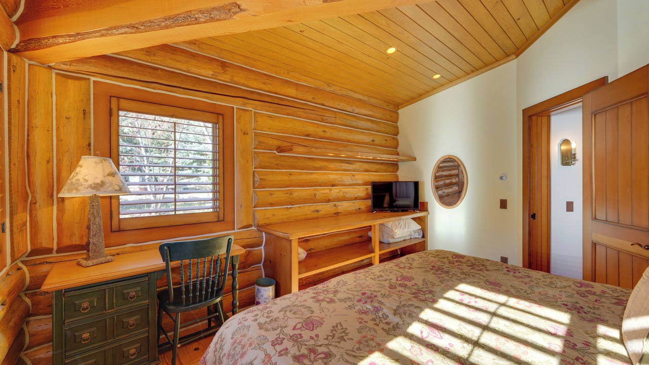 Photo of Bedroom in Weyyakin Ranch