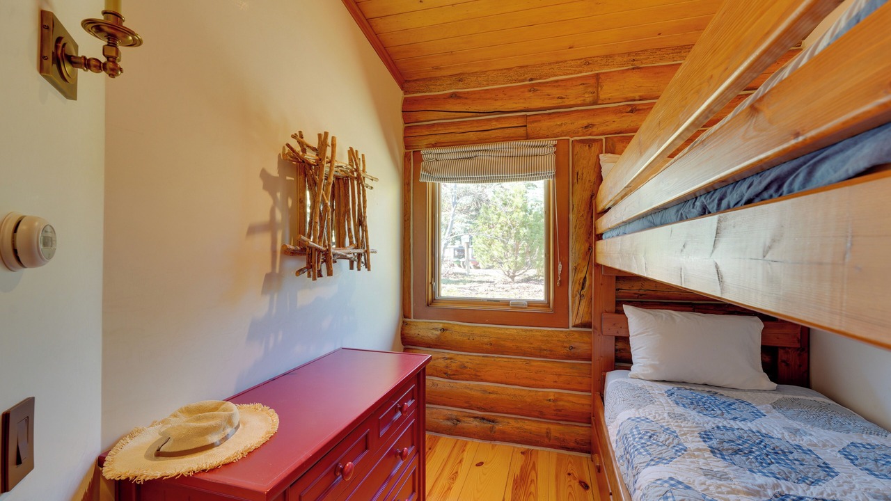 Photo of Bedroom in Weyyakin Ranch