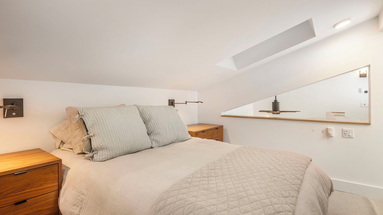 Photo of Bedroom in Warm Springs
