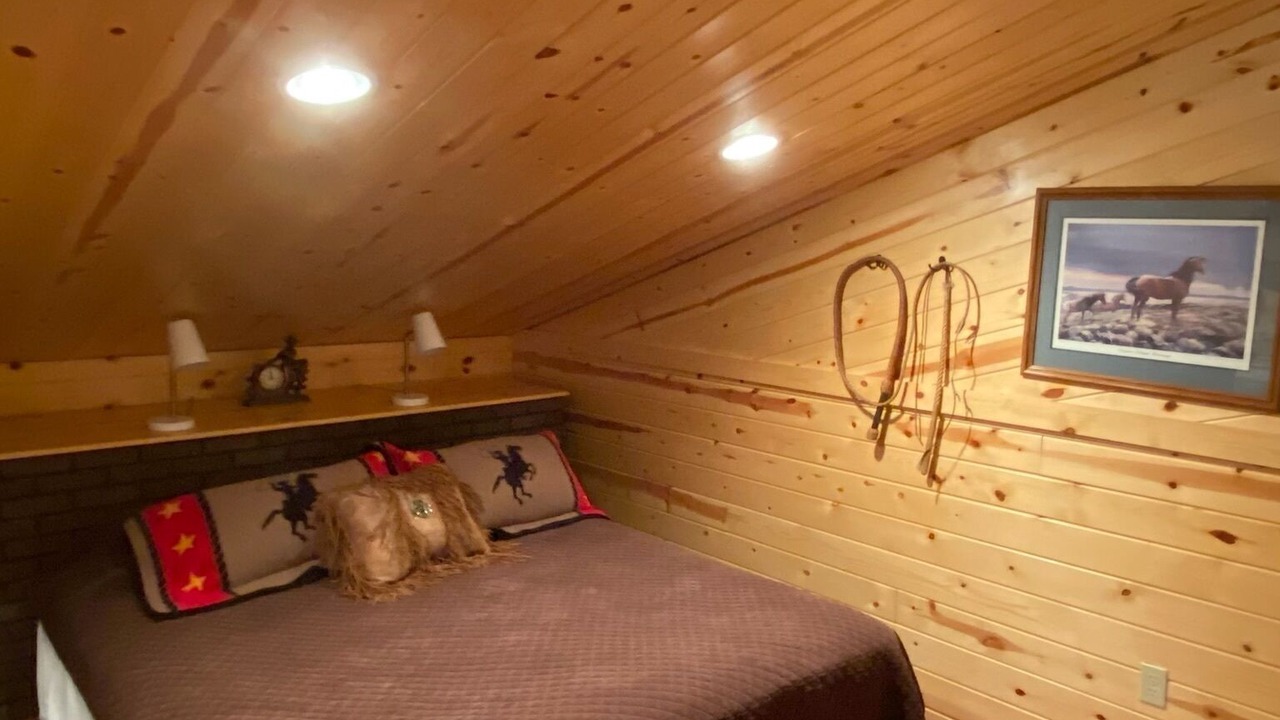 Photo of Bedroom in Denio Junction