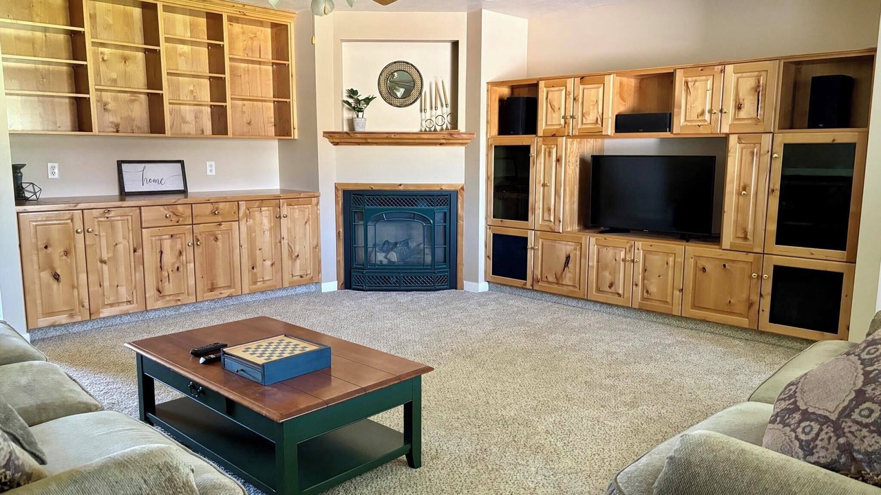 Photo of Livingroom in Holbrook