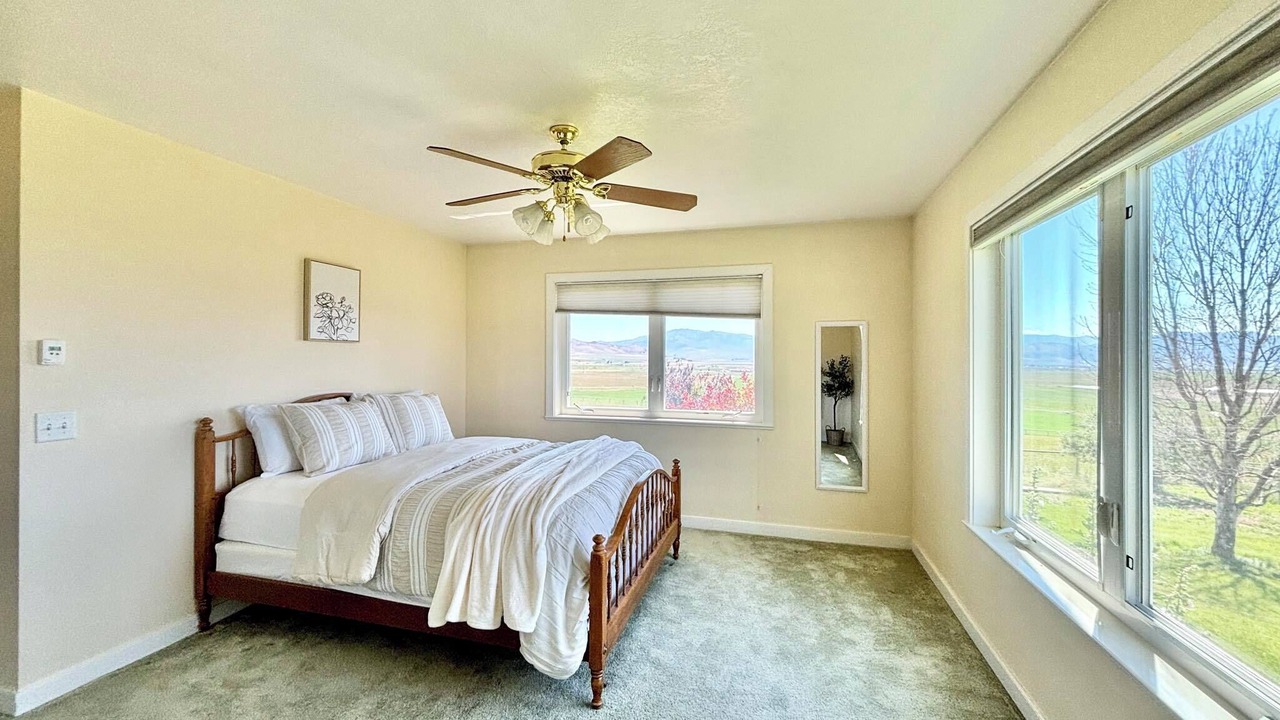 Photo of Bedroom in Holbrook