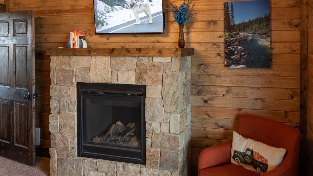 Photo of Livingroom in Island Park