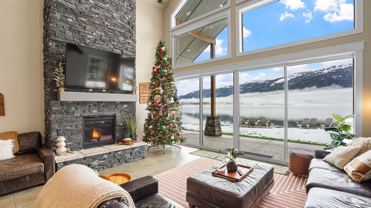 Photo of Livingroom in Tamarack Resort