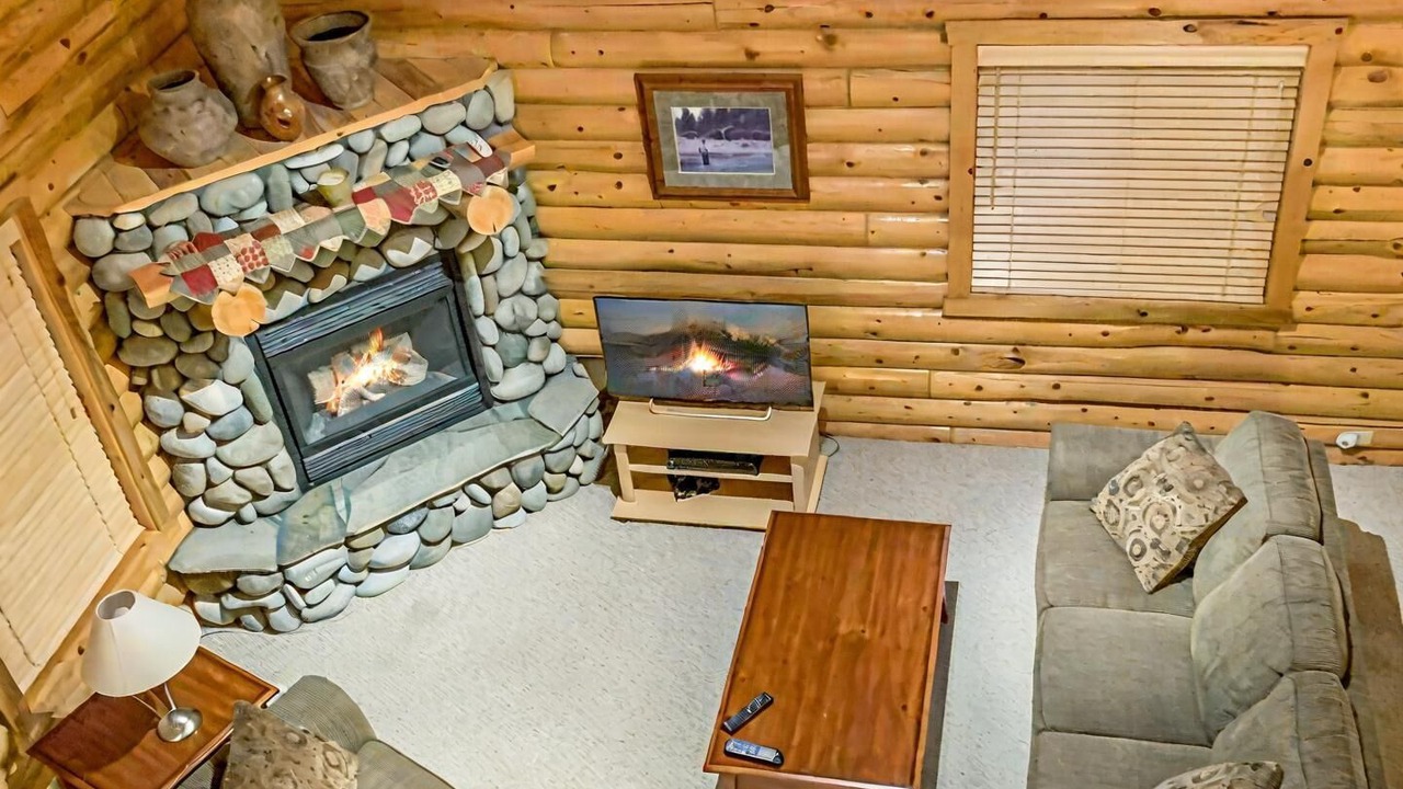 Photo of Livingroom in Island Park
