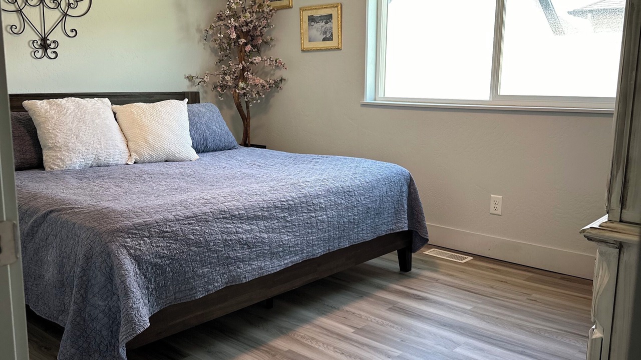 Photo of Bedroom in Kimberly