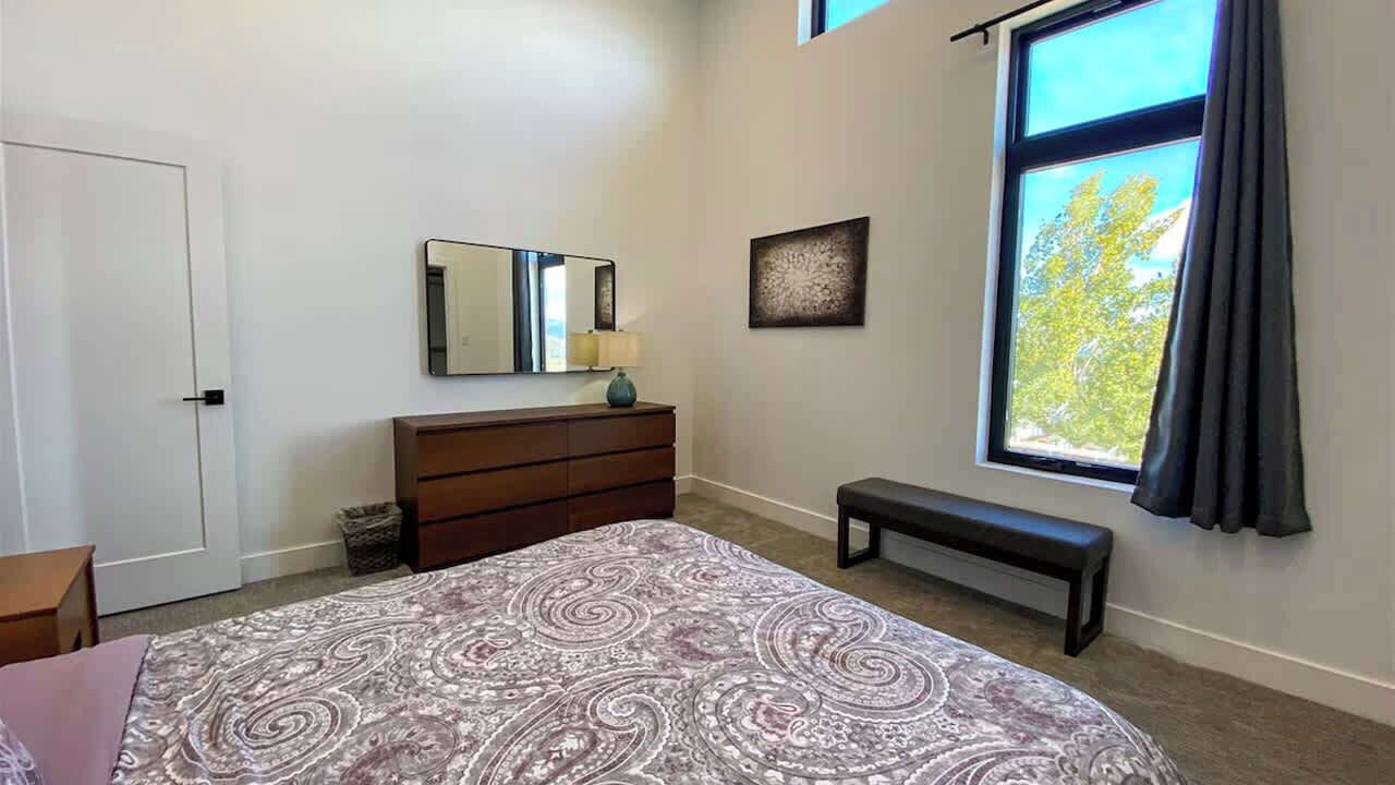 Photo of Bedroom in Sweetwater