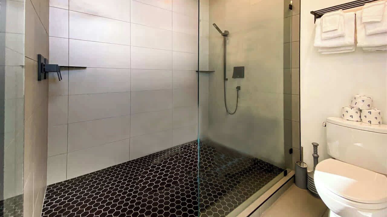 Photo of Bathroom in Sweetwater