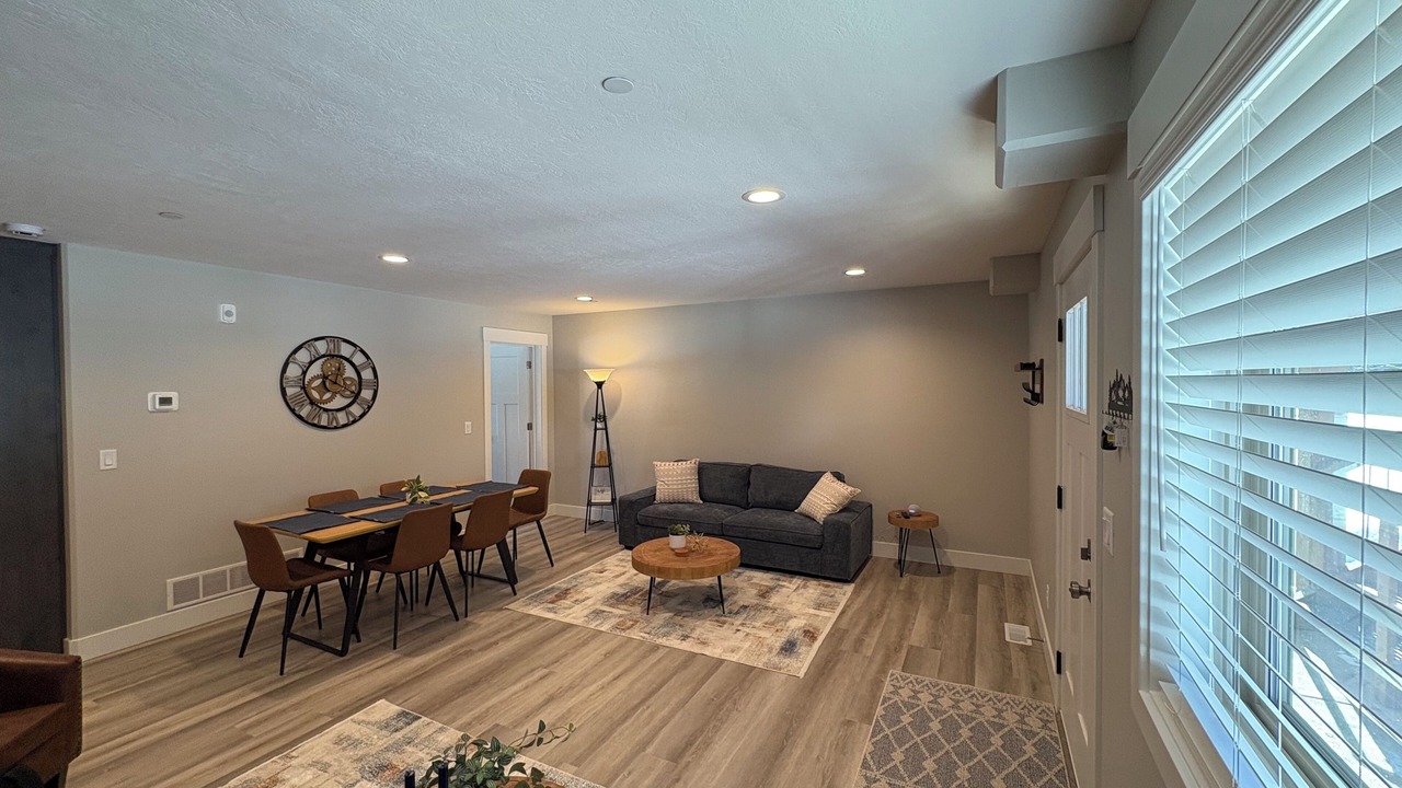 Photo of Livingroom in Victor