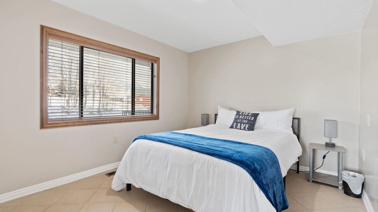 Photo of Bedroom in Harbor Village