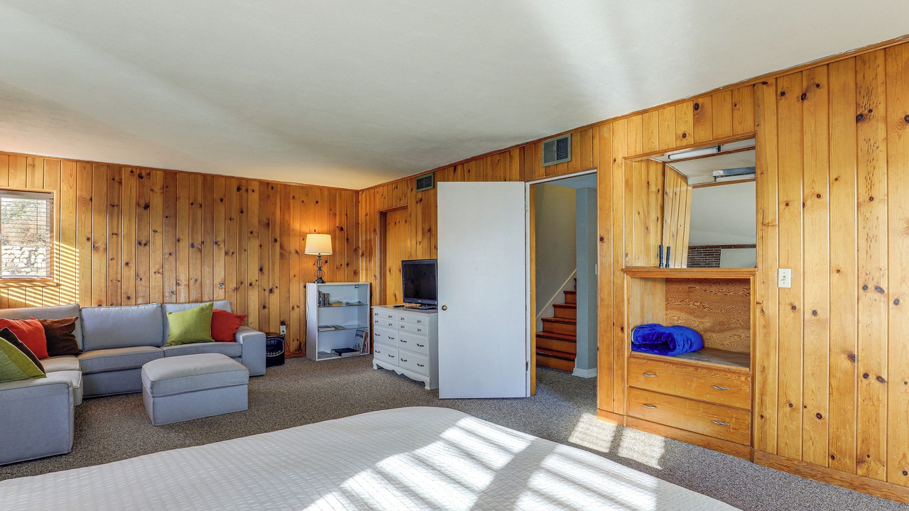 Photo of Bedroom in White Salmon