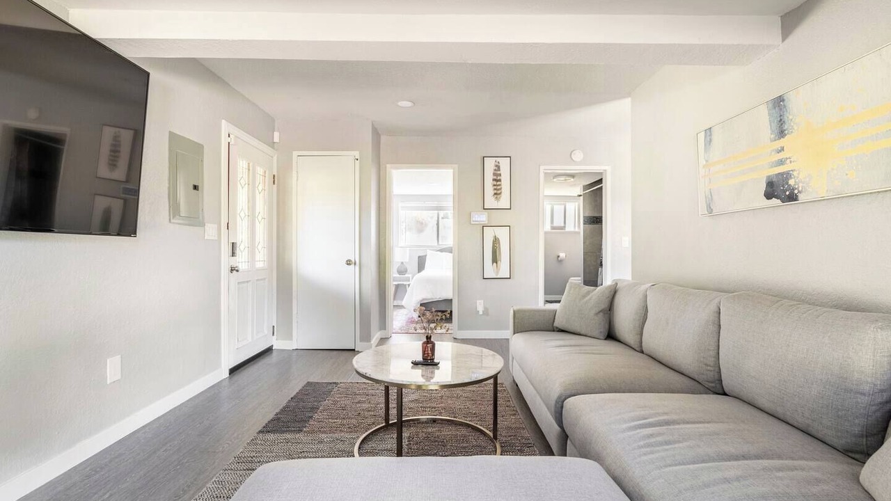 Photo of Livingroom in Renton