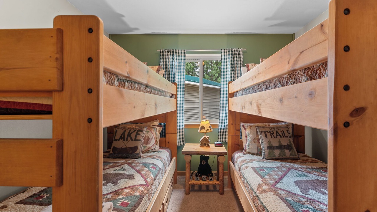 Photo of Bedroom in Leavenworth