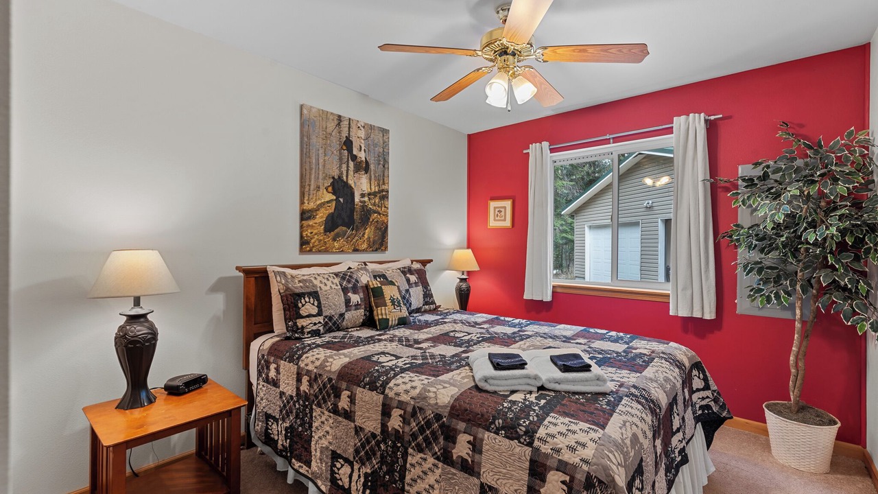 Photo of Bedroom in Leavenworth