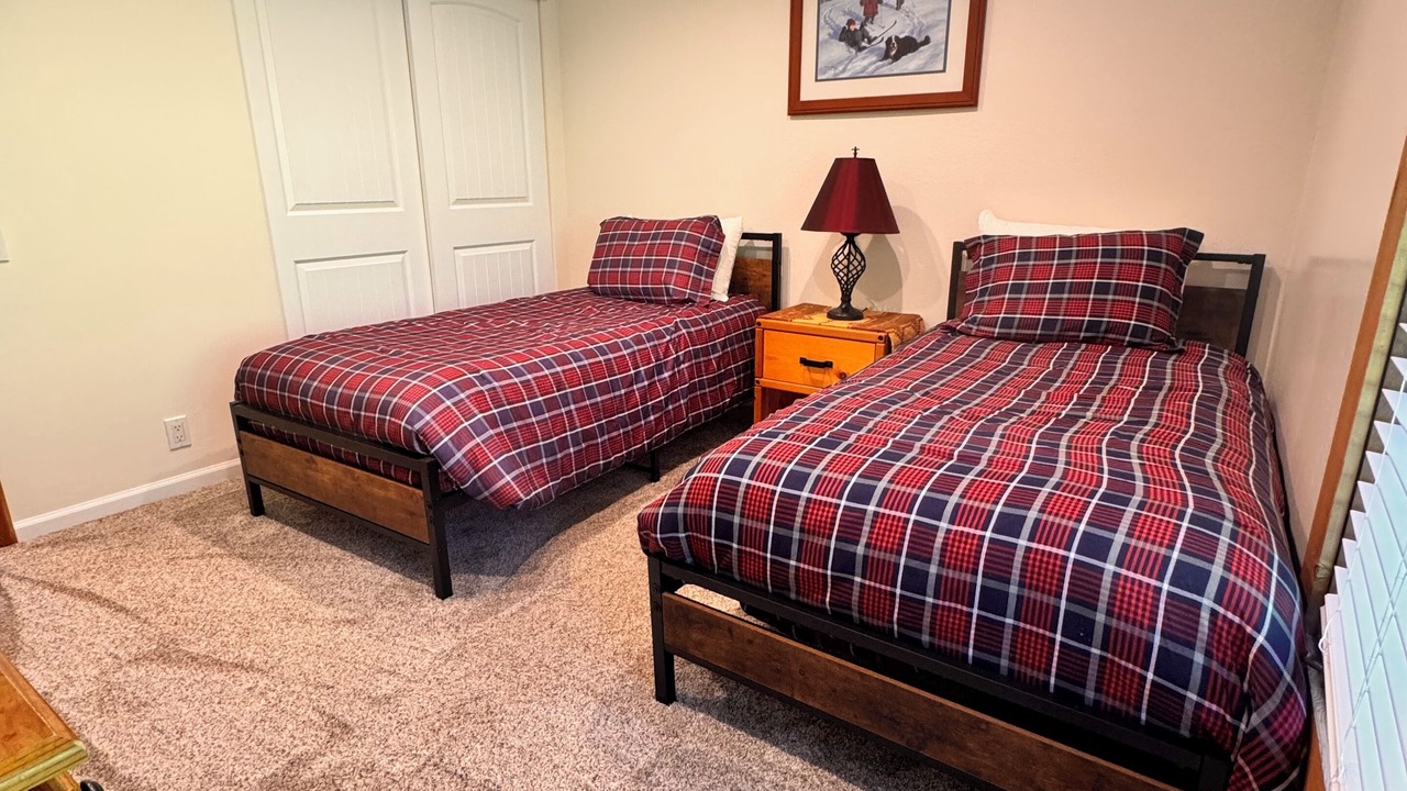 Photo of Bedroom in Elkhorn Village