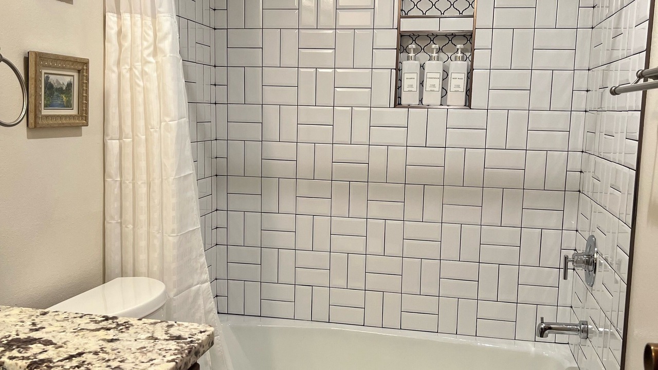 Photo of Bathroom in Elkhorn Village