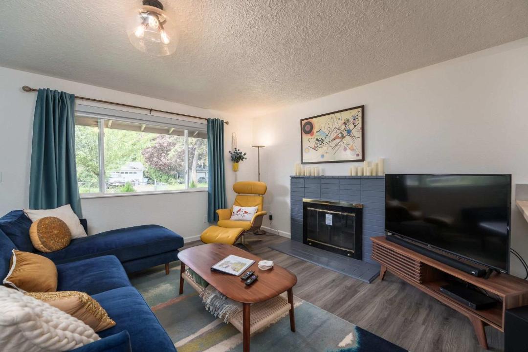 Photo of Others in Northwest Vancouver