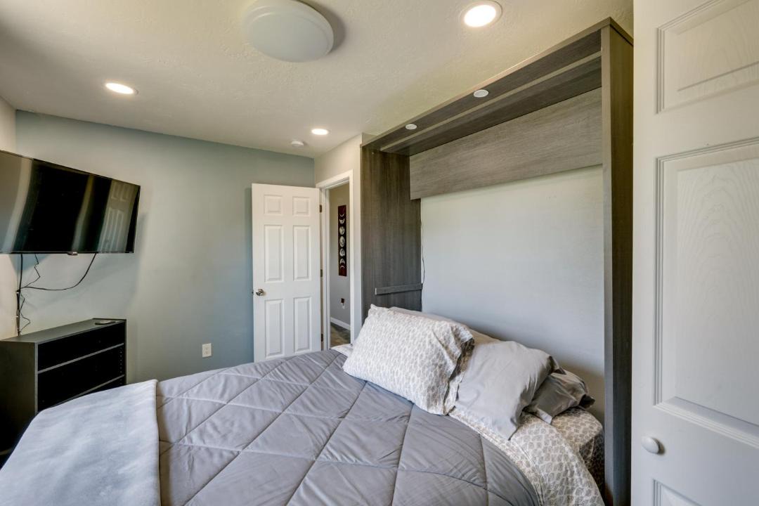 Photo of Bedroom in Clarkston