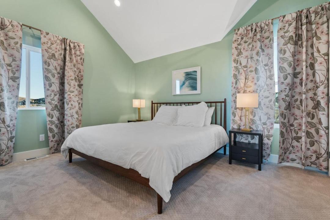 Photo of Bedroom in Sweetwater