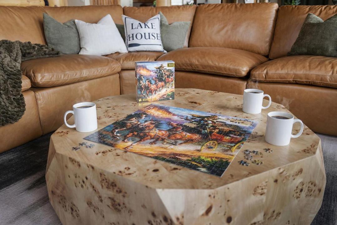 Photo of Livingroom in Cherimoya Hill