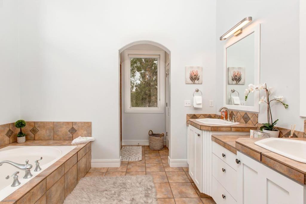 Photo of Bathroom in Park Meadows