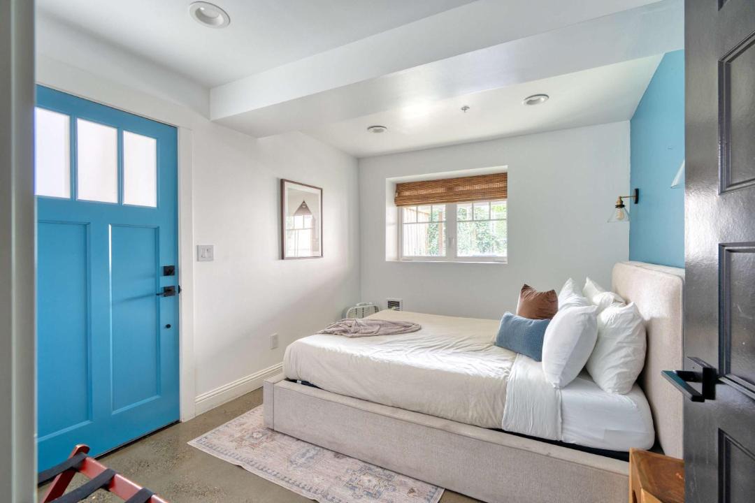 Photo of Bedroom in Nob Hill