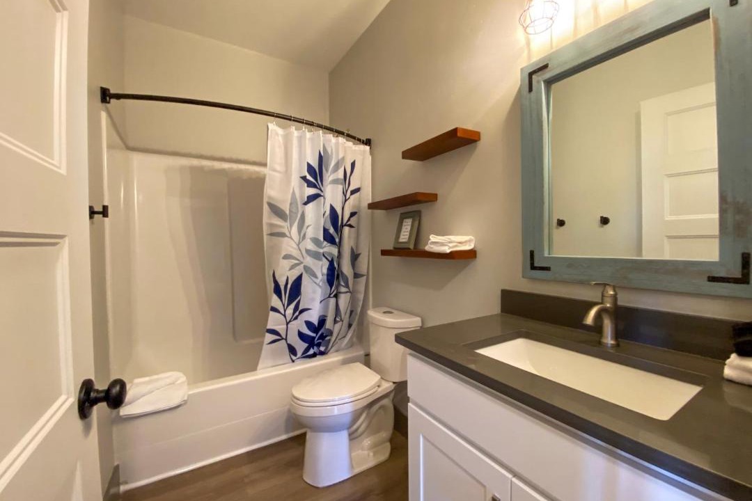 Photo of Bathroom in Harbor Village
