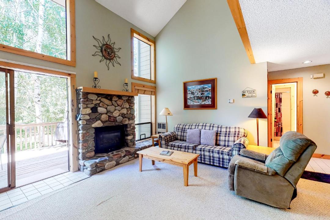 Photo of Livingroom in Elkhorn Village