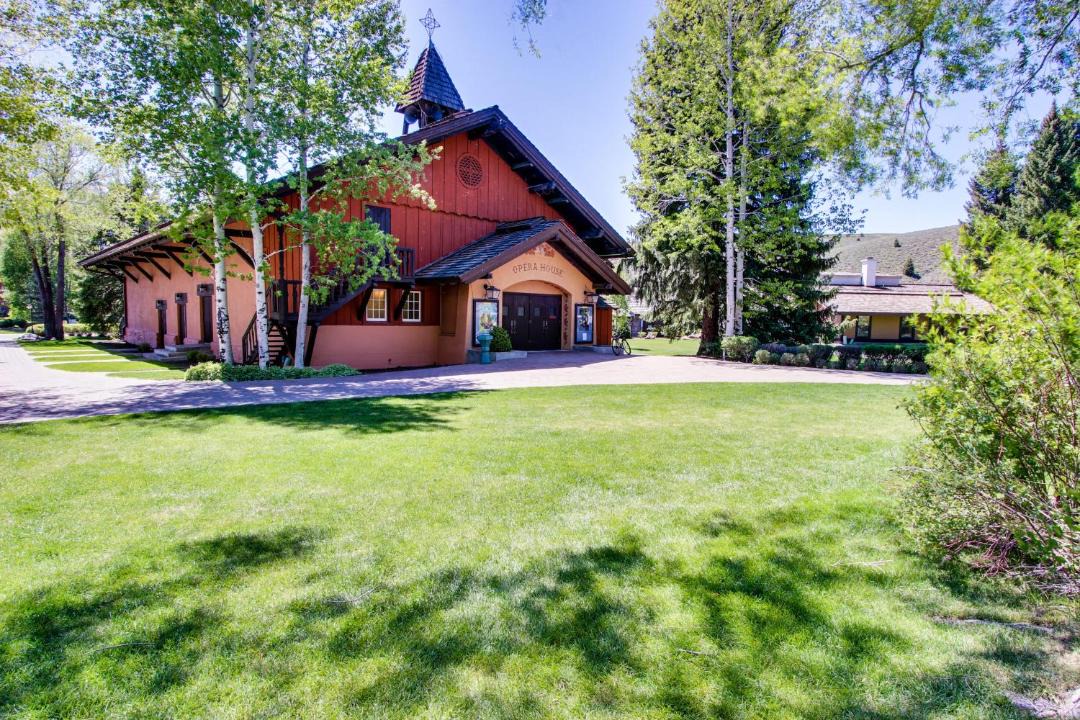 Photo of Others in Elkhorn Village