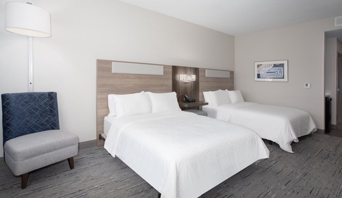 Standard Room, 2 Queen Beds, Accessible Bathtub (Mobility)