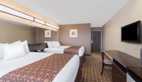 Room, 2 Queen Beds, Accessible, Non Smoking (Mobility,roll-in shower)