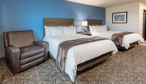 Room, 2 Queen Beds (Hearing Impaired with Recliner)