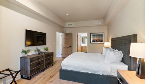 Condo, 1 King Bed with Sofa bed (Village 1-Bdrm Condo Sleeps 4)