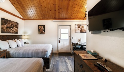 Family Cottage, 2 Queen Beds, Non Smoking