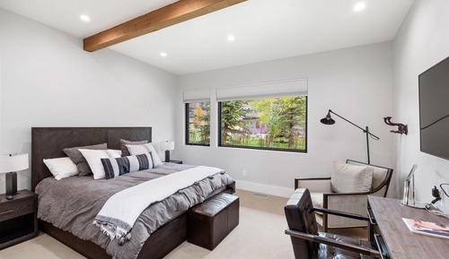Four Bedroom Fairway Cabin