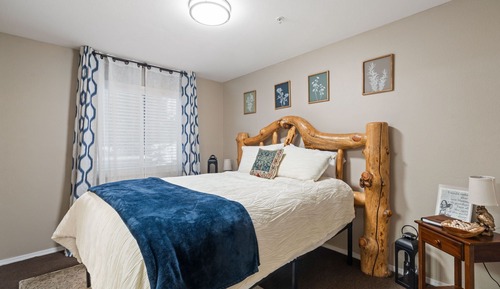 Luxury Room, 1 Queen Bed, Hot Tub