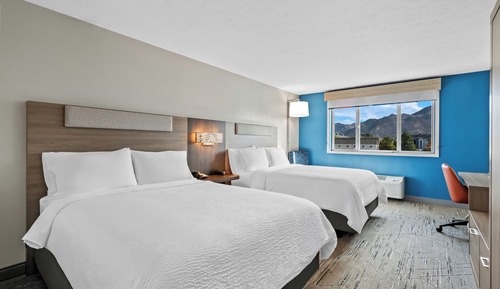 Standard Room, 2 Queen Beds, Mountain View